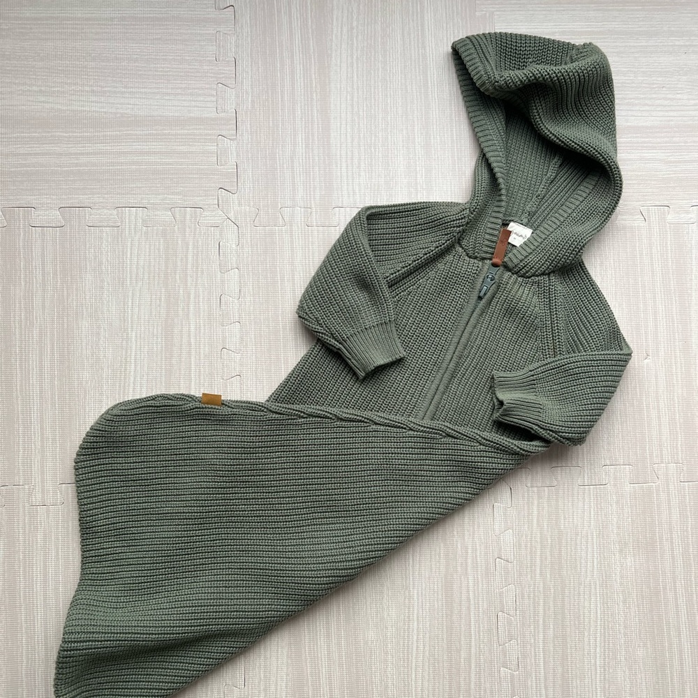Goumi 100% organic cotton wearable knit blanket size medium (18-21 lbs) in olive